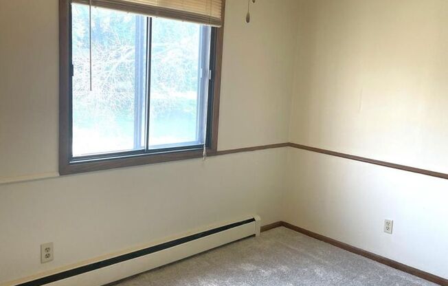 1 bed, 1 bath, $1,090, Unit 303