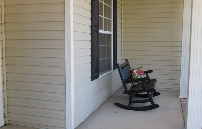 Large 6 Bedroom, 3 Bath house in Pineville