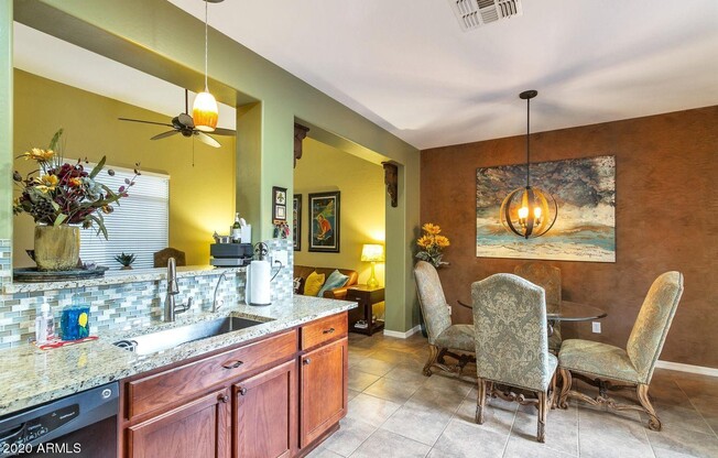 3659 W MCCAULEY CT