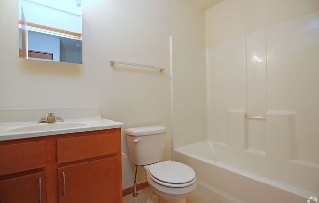 2 beds, 2 baths, 1,084 sqft, $1,300, Unit Apt 69