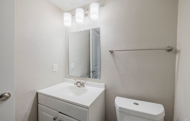 2 beds, 2.5 baths, 1,218 sqft, $1,395, Unit 2-22F