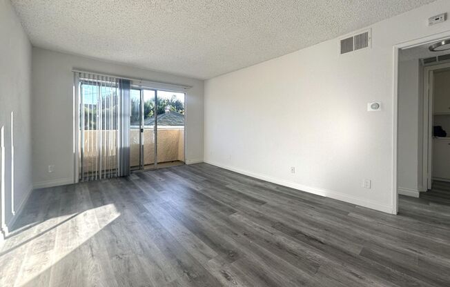 1 bed, 1 bath, 700 sqft, $1,750, Unit 18