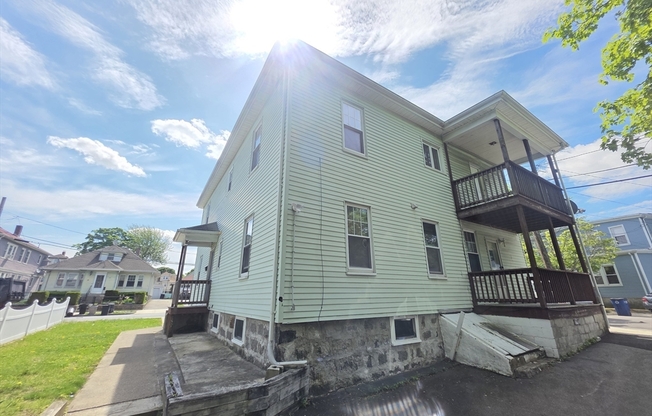 19 FOWLER ST