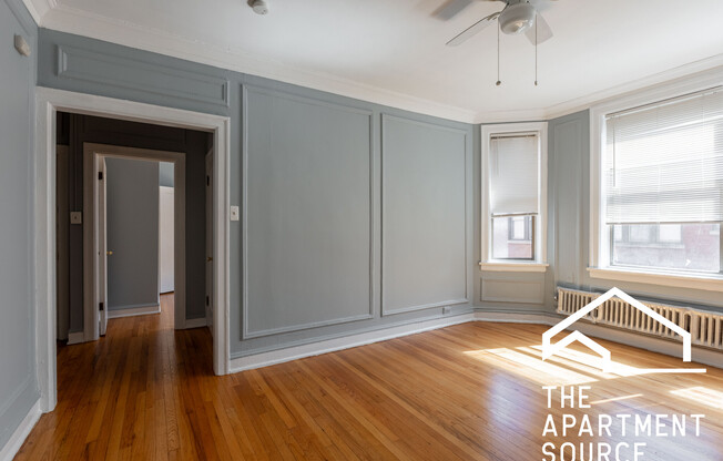 1371 W Estes Ave