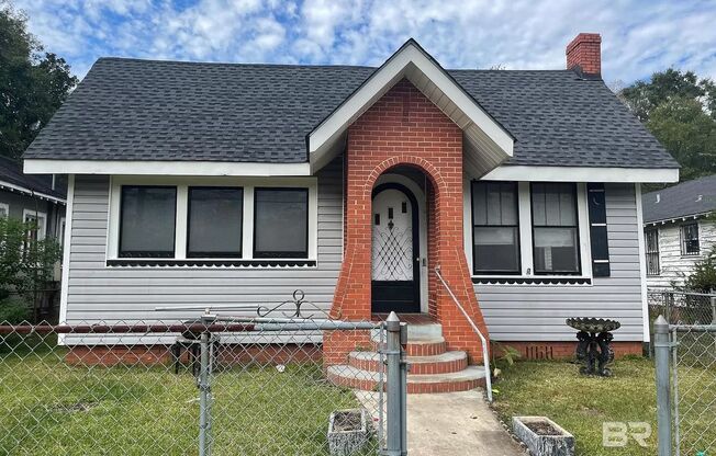 3 Bedroom 1 Bathroom House in Mobile