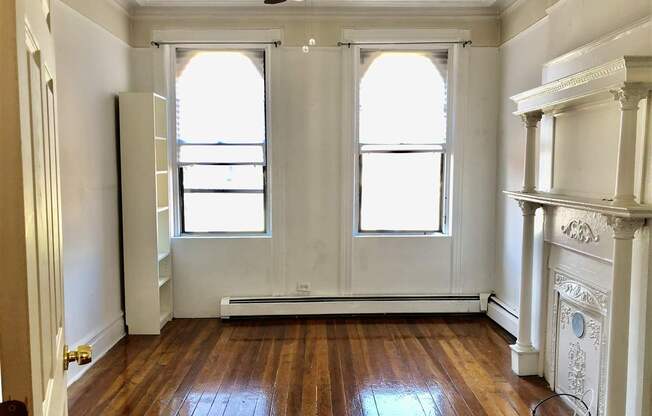 319 8 ST