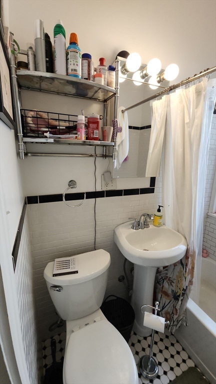 1 bed, 1 bath, 524 sqft, $2,900, Unit 6
