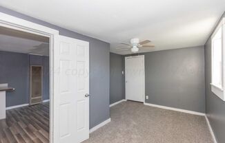 2 beds, 1 bath, $775, Unit # REAR