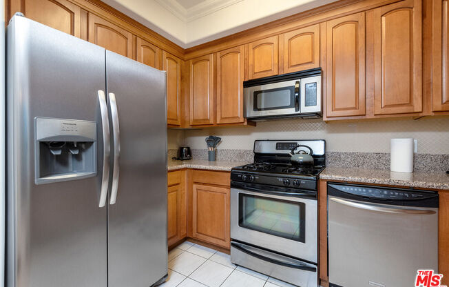 1836 Parnell Ave Apt 101