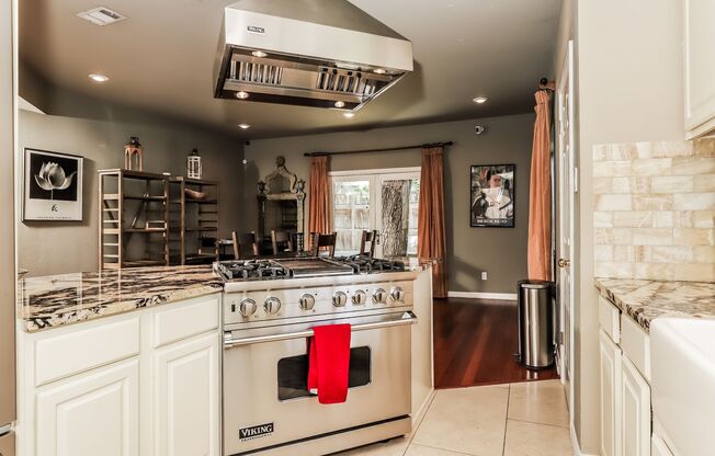 Furnished 3-bedroom in Travis Heights with Downtown Views!
