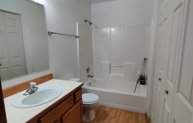 2 beds, 2 baths, 1,250 sqft, $1,995, Unit 2262