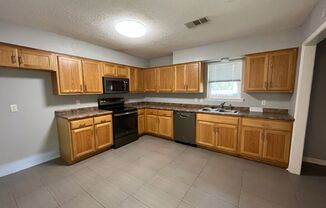 3 beds, 1.5 baths, $1,399