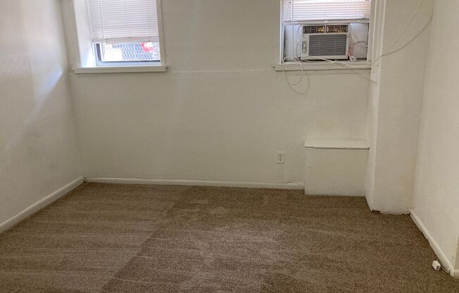 1 bed, 1 bath, 700 sqft, $1,199, Unit 46-TF