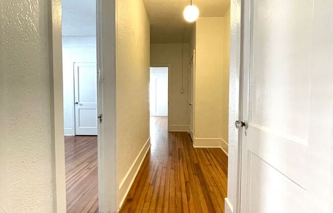 2 beds, 1 bath, $1,895