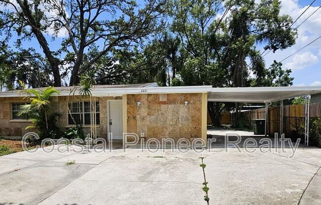 2221 E ANNIE ST