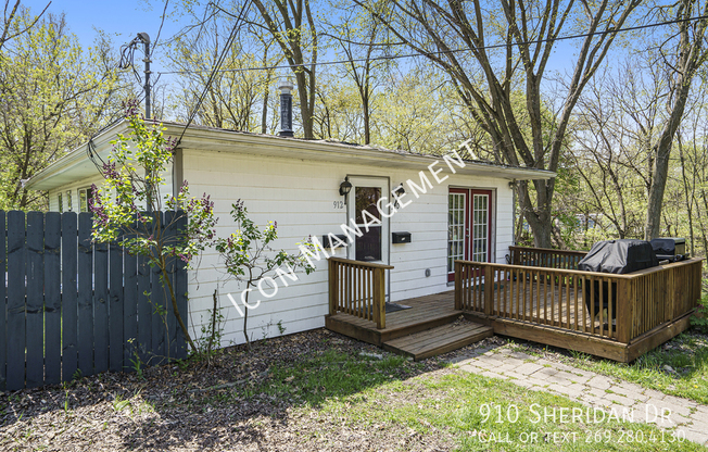 910 SHERIDAN DR