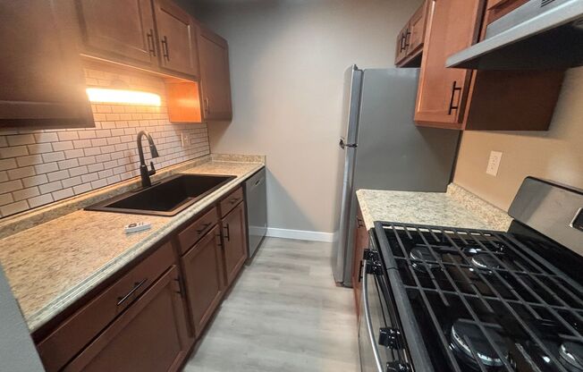 1 bed, 1 bath, 540 sqft, $1,149, Unit 2221 - 3A