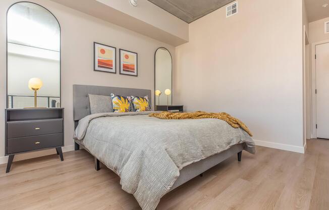 ELEGANT LOFT BEDROOM