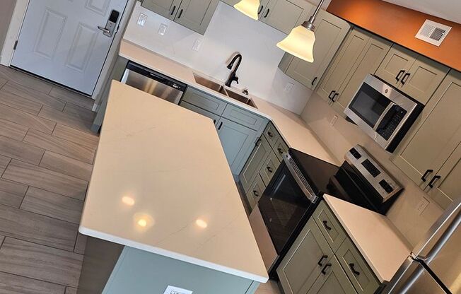 3 beds, 2 baths, 1,218 sqft, $1,450, Unit Neptune 207