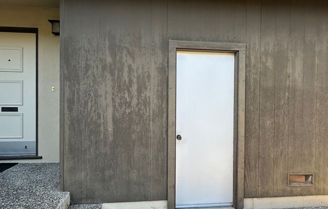 2 bedroom  duplex in Redwood City