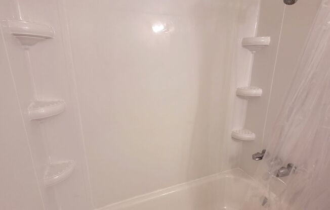 1 bed, 1 bath, 465 sqft, $625, Unit Unit 14