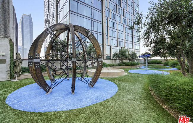 2 beds, 2 baths, 1,305 sqft, $4,800, Unit 2811