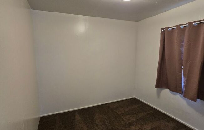 2 beds, 1 bath, $1,450