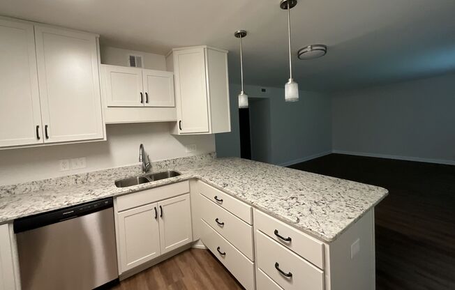 2 beds, 2 baths, 1,068 sqft, $1,757, Unit 1221TrC