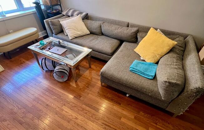 Stunning 2-Bedroom Townhome with Finished Basement in Passyunk Square! Available June 1st!
