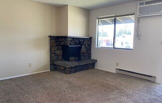 1 bed, 1 bath, 650 sqft, $995