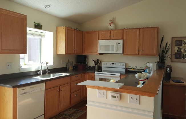 Wonderful 4 bedroom Home in District #20