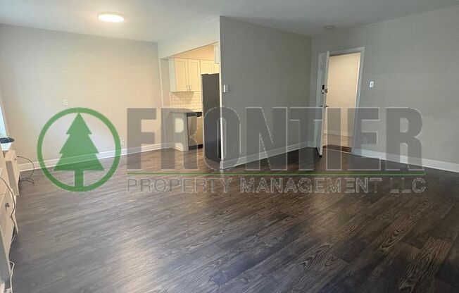 Studio, 1 bath, 465 sqft, $895, Unit 6244 Oakland Ave #103