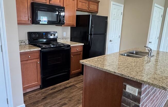 1 bed, 1 bath, 780 sqft, $795, Unit 240-B