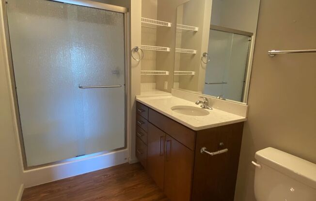 1 bed, 1 bath, 671 sqft, $1,325, Unit 363