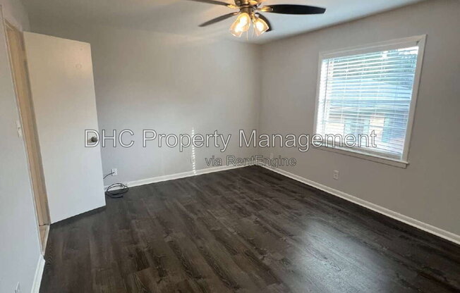 3057 PHARR CT N NW