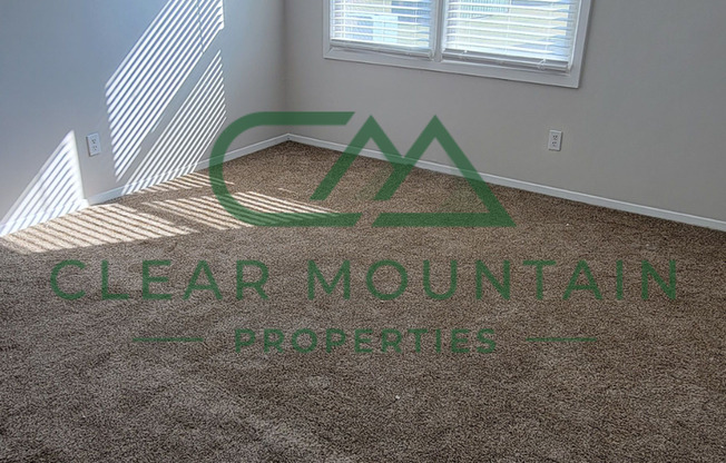 2 beds, 1 bath, 980 sqft, $1,250, Unit 70