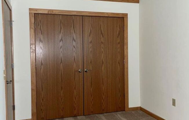 2 beds, 1 bath, 864 sqft, $2,050, Unit 128