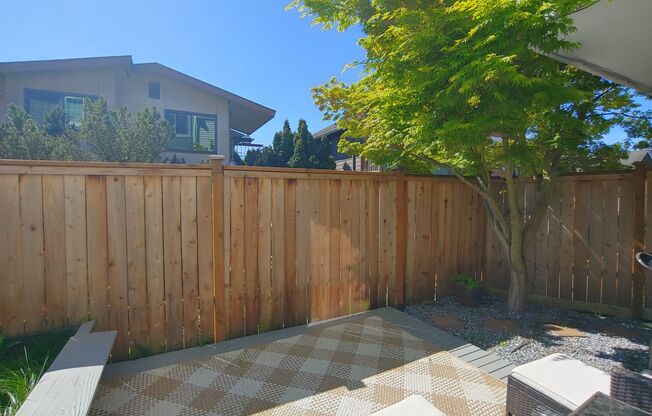 Well-appointed townhome in the heart of Ballard! 3 Bedrooms with Garage Parking!
