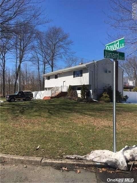 1 DAVID LN