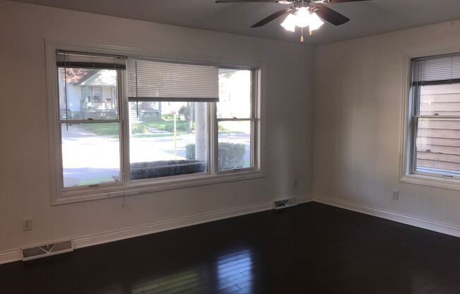 5 beds, 2 baths, $4,295