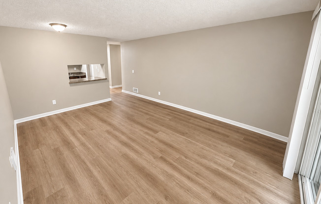 1 bed, 1 bath, 585 sqft, $1,795, Unit A03
