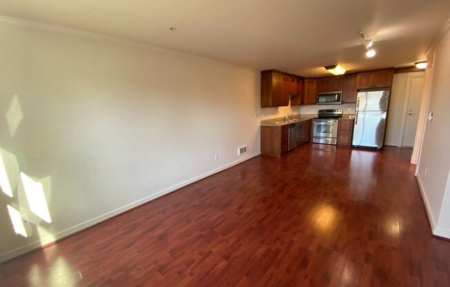1 bed, 1 bath, 624 sqft, $2,095, Unit #206