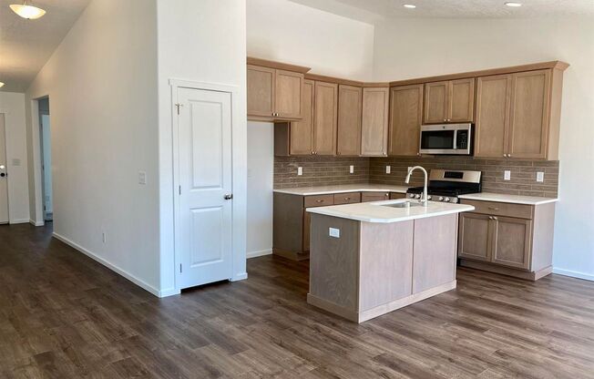 Stunning 3 Bed, 2 Bath Rancher in Airway Heights!
