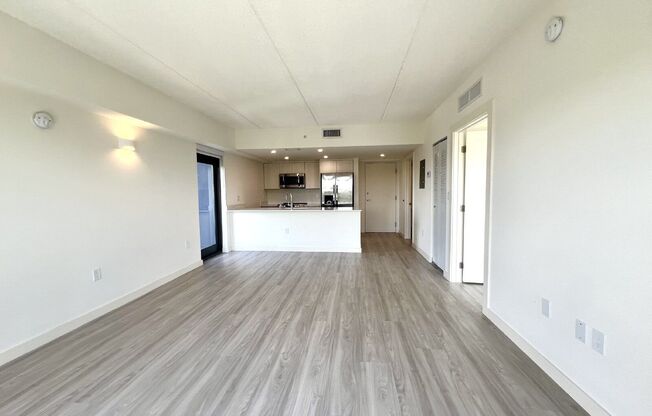 1 bed, 1 bath, 682 sqft, $2,398, Unit 401