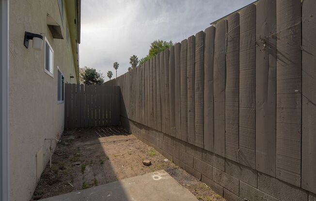 1 bed, 1 bath, 740 sqft, $1,795, Unit 63