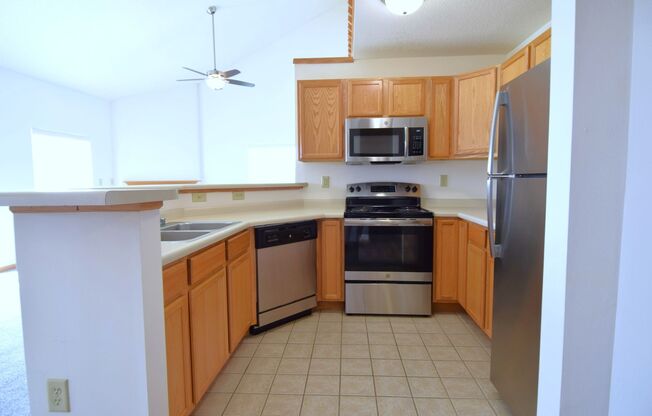 3 beds, 2 baths, 1,550 sqft, $2,310, Unit 1322-302
