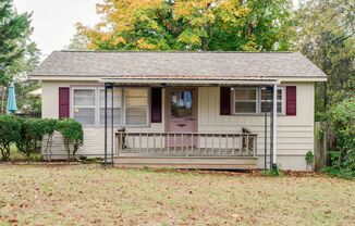 Cozy 2 Bed/1 Bath House, Park Like Setting, Pet Friendly, Fenced Yard