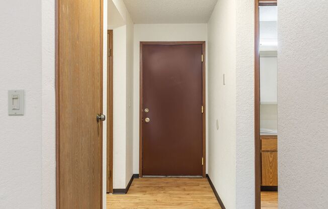 Spacious 2BD/1BBA near Northgate