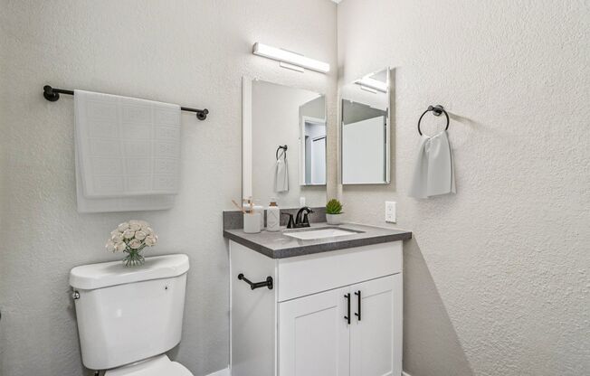 2 beds, 2 baths, 919 sqft, $1,799, Unit 1099