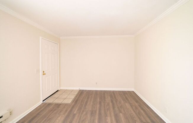 21059-21063 Royal Ave